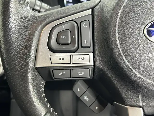 スバル フォレスター 2．0i－L アイサイト アドバン 道央・札幌 2017(平29)年 6.4万km クリスタルホワイトP ・４WD/・社外ナビ/　CD/DVD/SD/BT/フルセグ/・バックカメラ/・ETC/・アイサイト/・レーダークルーズコントロール/・レーンキープアシスト/・クリアランスソナー/・SI-DRIVE/・X-MODE/・LEDヘッドライト/・LEDアクセサリーライナー/・プッシュスタート/・スマートキー/・純正フロアマット/・ドアバイザー