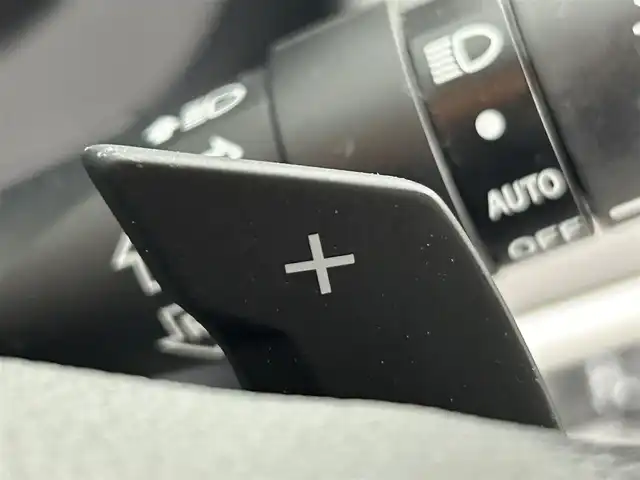 スバル フォレスター 2．0i－L アイサイト アドバン 道央・札幌 2017(平29)年 6.4万km クリスタルホワイトP ・４WD/・社外ナビ/　CD/DVD/SD/BT/フルセグ/・バックカメラ/・ETC/・アイサイト/・レーダークルーズコントロール/・レーンキープアシスト/・クリアランスソナー/・SI-DRIVE/・X-MODE/・LEDヘッドライト/・LEDアクセサリーライナー/・プッシュスタート/・スマートキー/・純正フロアマット/・ドアバイザー
