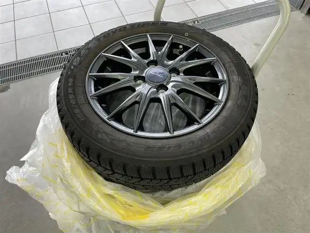 ホンダ Ｎ ＢＯＸ カスタム L スタイル+ブラック 富山県 2022(令4)年 2.1万km プラチナホワイトパール 純正8型ナビ(AM/FM/CD/DVD/BT/HDMI)/フルセグTV/バックカメラ/両側パワースライドドア/衝突被害軽減ブレーキ/レーダークルーズコントロール/レーンキープアシスト/コーナーセンサー/前席シートヒーター/純正前後ドライブレコーダー/ETC/電動パーキングブレーキ/オートブレーキホールド/LEDヘッドライト/オートライト/フォグランプ/プッシュスタート/スマートキー/スペアキー/横滑り防止装置/純正フロアマット/保証書/取扱説明書