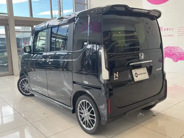 ホンダ Ｎ ＢＯＸ カスタム ターボ 埼玉県 2023(令5)年 0.8万km クリスタルブラックパール ホンダセンシング /純正メモリナビ /　　CD/DVD/BT/フルセグ/バックカメラ/両側パワースライドドア /レーダークルーズコントロール /LEDオートライト /ハーフレザーシート /シートヒーター /純正15インチアルミホイール/パドルシフト/ステアリングスイッチ/電子パーキング/純正ETC