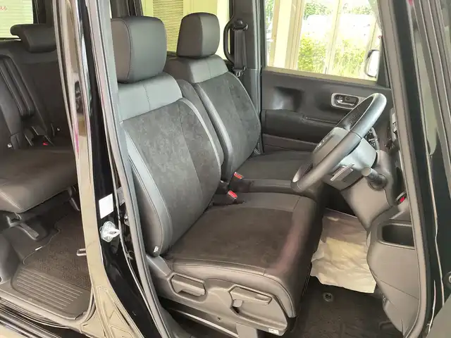 ホンダ Ｎ ＢＯＸ カスタム ターボ 埼玉県 2023(令5)年 0.8万km クリスタルブラックパール ホンダセンシング /純正メモリナビ /　　CD/DVD/BT/フルセグ/バックカメラ/両側パワースライドドア /レーダークルーズコントロール /LEDオートライト /ハーフレザーシート /シートヒーター /純正15インチアルミホイール/パドルシフト/ステアリングスイッチ/電子パーキング/純正ETC