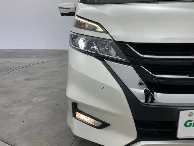 日産 セレナ ハイウェイスター Vセレクション 群馬県 2018(平30)年 3.3万km ブリリアントホワイトパール 純正９型ナビ　全周囲カメラ　クルーズコントロール　車線逸脱警報　衝突被害軽減ブレーキ　コーナーセンサー　両側パワースライドドア　ＬＥＤヘッドライト　ドライブレコーダー　ＥＴＣ　純正アルミホイール