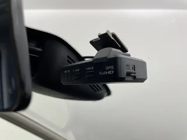 日産 セレナ ハイウェイスター Vセレクション 群馬県 2018(平30)年 3.3万km ブリリアントホワイトパール 純正９型ナビ　全周囲カメラ　クルーズコントロール　車線逸脱警報　衝突被害軽減ブレーキ　コーナーセンサー　両側パワースライドドア　ＬＥＤヘッドライト　ドライブレコーダー　ＥＴＣ　純正アルミホイール
