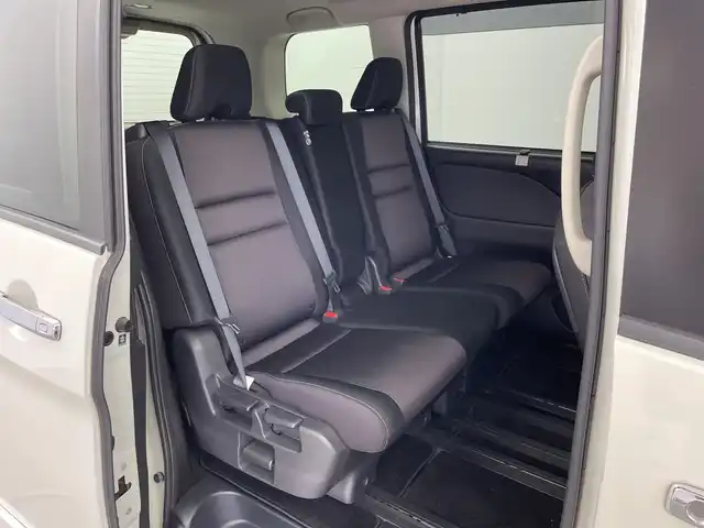 日産 セレナ ハイウェイスター Vセレクション 群馬県 2018(平30)年 3.3万km ブリリアントホワイトパール 純正９型ナビ　全周囲カメラ　クルーズコントロール　車線逸脱警報　衝突被害軽減ブレーキ　コーナーセンサー　両側パワースライドドア　ＬＥＤヘッドライト　ドライブレコーダー　ＥＴＣ　純正アルミホイール