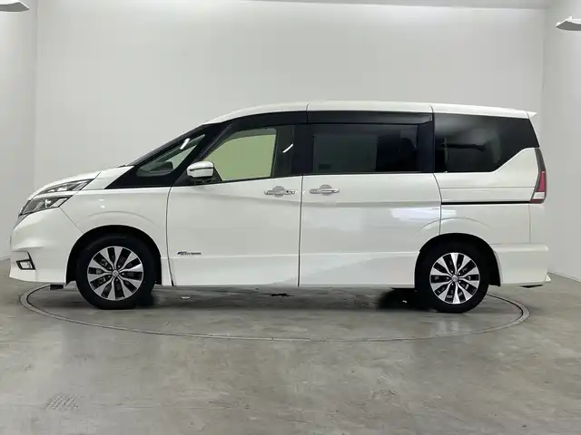 日産 セレナ ハイウェイスター Vセレクション 群馬県 2018(平30)年 3.3万km ブリリアントホワイトパール 純正９型ナビ　全周囲カメラ　クルーズコントロール　車線逸脱警報　衝突被害軽減ブレーキ　コーナーセンサー　両側パワースライドドア　ＬＥＤヘッドライト　ドライブレコーダー　ＥＴＣ　純正アルミホイール