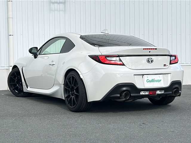 トヨタ ＧＲ８６ RZ 三重県 2022(令4)年 4.5万km クリスタルホワイトパール 純正ナビ/バックカメラ/ハーフレザーシート/ETC/スペアキー/前方ドライブレコーダー/前席シートヒーター/USB給電ポート/革巻きステアリング/ステアリングスイッチ/LEDヘッドライト/オートライト/純正フロアマット/電動格納ミラー/禁煙車