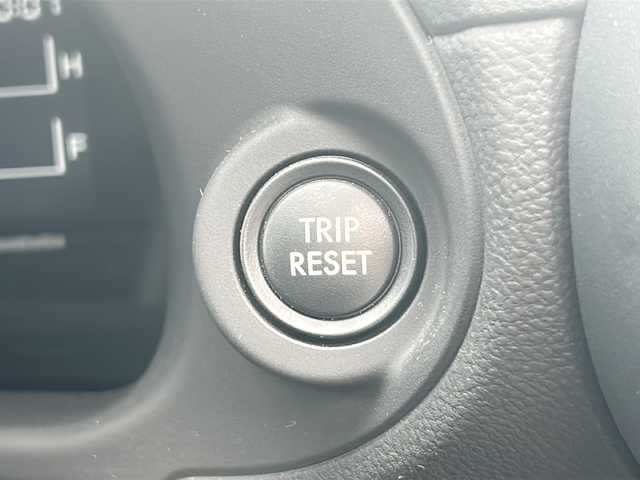 トヨタ ＧＲ８６ RZ 三重県 2022(令4)年 4.5万km クリスタルホワイトパール 純正ナビ/バックカメラ/ハーフレザーシート/ETC/スペアキー/前方ドライブレコーダー/前席シートヒーター/USB給電ポート/革巻きステアリング/ステアリングスイッチ/LEDヘッドライト/オートライト/純正フロアマット/電動格納ミラー/禁煙車