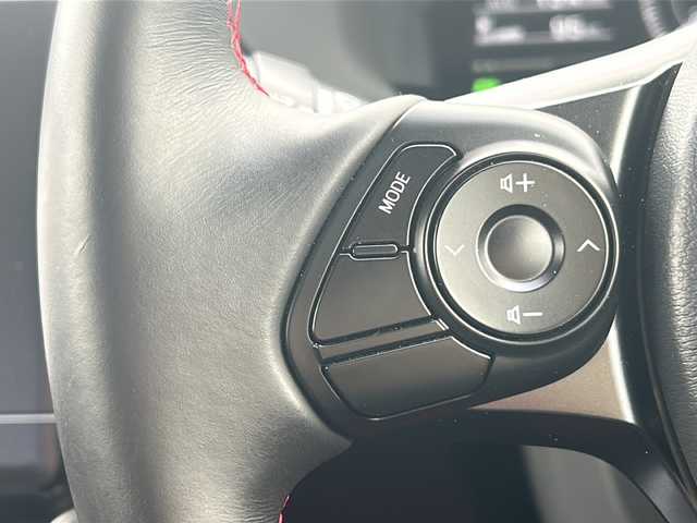 トヨタ ＧＲ８６ RZ 三重県 2022(令4)年 4.5万km クリスタルホワイトパール 純正ナビ/バックカメラ/ハーフレザーシート/ETC/スペアキー/前方ドライブレコーダー/前席シートヒーター/USB給電ポート/革巻きステアリング/ステアリングスイッチ/LEDヘッドライト/オートライト/純正フロアマット/電動格納ミラー/禁煙車