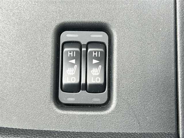 トヨタ ＧＲ８６ RZ 三重県 2022(令4)年 4.5万km クリスタルホワイトパール 純正ナビ/バックカメラ/ハーフレザーシート/ETC/スペアキー/前方ドライブレコーダー/前席シートヒーター/USB給電ポート/革巻きステアリング/ステアリングスイッチ/LEDヘッドライト/オートライト/純正フロアマット/電動格納ミラー/禁煙車