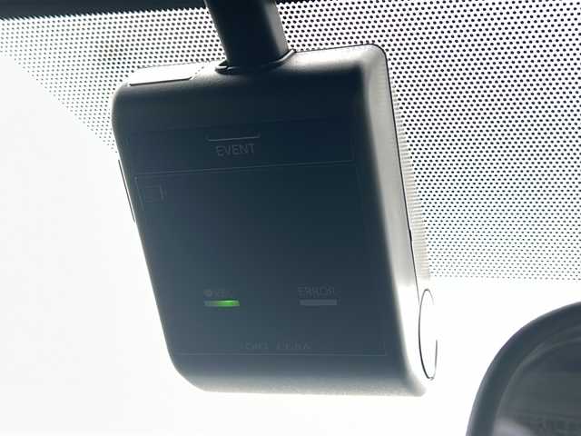 トヨタ ＧＲ８６ RZ 三重県 2022(令4)年 4.5万km クリスタルホワイトパール 純正ナビ/バックカメラ/ハーフレザーシート/ETC/スペアキー/前方ドライブレコーダー/前席シートヒーター/USB給電ポート/革巻きステアリング/ステアリングスイッチ/LEDヘッドライト/オートライト/純正フロアマット/電動格納ミラー/禁煙車