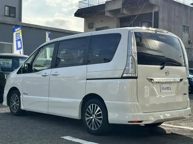 日産 セレナ ハイウェイS G S HV Aセーフ 京都府 2014(平26)年 8.7万km ブリリアントホワイトパール (株)IDOMが運営する【じしゃロン伏見店】の自社ローン専用車両になりますこちらは現金またはオートローンご利用時の価格です。自社ローンご希望の方は別途その旨お申付け下さい/純正ナビ(TV/Bluetooth/CD/AUX)/バックカメラ/アラウンドビューモニター/フリップダウンモニター/ビルトインETC/両側パワースライドドア/純正フロアマット/純正16インチアルミホイール/コーナーセンサー/クルーズコントロール/レーンキープアシスト/衝突被害軽減ブレーキ/ドライブレコーダー/プッシュスタート/スマートキー