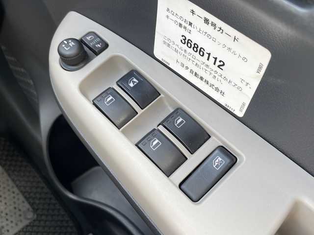 トヨタ パッソ モーダ　S 兵庫県 2018(平30)年 10.9万km パールホワイトⅢ 保証書・取説・有/社外メモリーナビ・ワンセグ・CD・DVD・FM・AM/バックカメラ/ETC/衝突被害軽減ブレーキ/アイドリングストップ/プッシュスタート/スマートキー×2/社外フロアマット/純正ドアバイザー/社外14インチアルミホイール