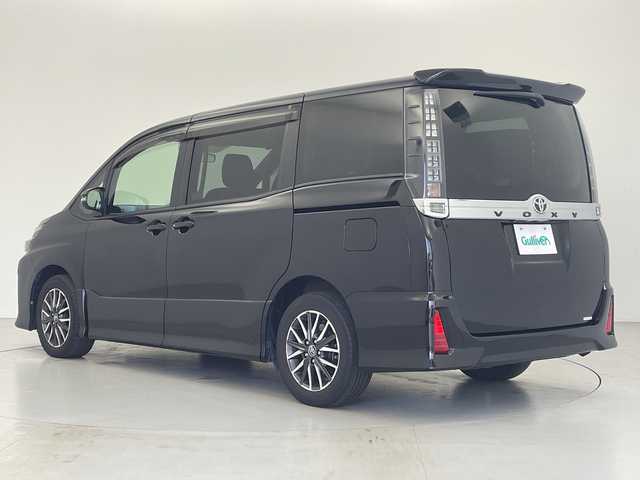 トヨタ ヴォクシー ZS 愛知県 2015(平27)年 4.7万km ブラック 社外SDナビ　（Bluetooth/TV/CD/DVD)/パワースライドドア/バックカメラ・バックモニター/スマートキー/ETC/オートライト/横滑り防止措置　/盗難防止装置/純正アルミホイール