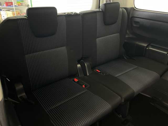 トヨタ ヴォクシー ZS 愛知県 2015(平27)年 4.7万km ブラック 社外SDナビ　（Bluetooth/TV/CD/DVD)/パワースライドドア/バックカメラ・バックモニター/スマートキー/ETC/オートライト/横滑り防止措置　/盗難防止装置/純正アルミホイール