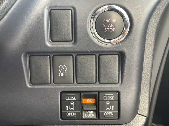 トヨタ ヴォクシー ZS 愛知県 2015(平27)年 4.7万km ブラック 社外SDナビ　（Bluetooth/TV/CD/DVD)/パワースライドドア/バックカメラ・バックモニター/スマートキー/ETC/オートライト/横滑り防止措置　/盗難防止装置/純正アルミホイール