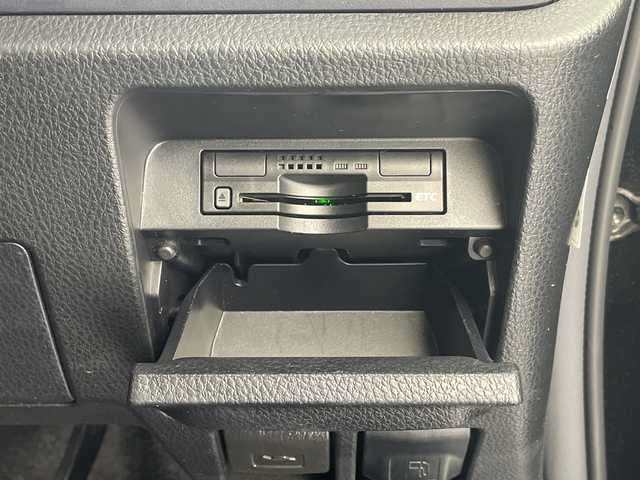 トヨタ ヴォクシー ZS 愛知県 2015(平27)年 4.7万km ブラック 社外SDナビ　（Bluetooth/TV/CD/DVD)/パワースライドドア/バックカメラ・バックモニター/スマートキー/ETC/オートライト/横滑り防止措置　/盗難防止装置/純正アルミホイール