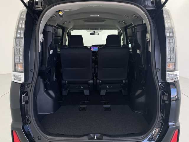 トヨタ ヴォクシー ZS 愛知県 2015(平27)年 4.7万km ブラック 社外SDナビ　（Bluetooth/TV/CD/DVD)/パワースライドドア/バックカメラ・バックモニター/スマートキー/ETC/オートライト/横滑り防止措置　/盗難防止装置/純正アルミホイール