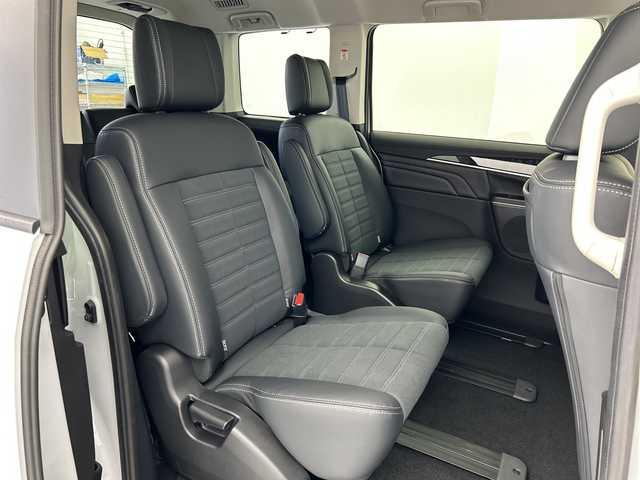 三菱 デリカＤ：５ シャモニー 愛知県 2025(令7)年 0.1千km 白Ⅱ 登録済未使用車/アルパイン１１型カーナビ　ビッグX11/・AppleCarPlay/AndroidAuto/・Bluetooth/・CD/DVD/・HDMI入力/・USB入力/全方位カメラ/両側パワースライドドア/ステアリングヒーター/フルセグ/レーダークルーズコントロール/スペアキー１本/運転席パワーシート/前席シートヒーター/パワーバックドア/LEDオートライト・オートハイビーム/衝突被害軽減ブレーキシステム/車線逸脱警報システム/後側方車両検知警報システム（レーンチェンジアシスト機能付）/誤発進抑制機能（前進時）/後退時交差車両検知警報システム/純正アルミホイール/取扱説明書/保証書