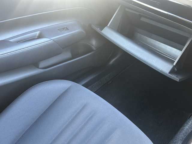 トヨタ アクア X 三重県 2022(令4)年 4.1万km プラチナホワイトパールマイカ 純正ディスプレイオーディオ/Bluetooth、Miracast/プリクラッシュセーフティ/レーントレーシングアラート/パーキングサポートブレーキ/ロードサインアシスト/クリアランスソナー/オートマチックハイビーム/ビルトインETC/バックカメラ/スマートキー/プッシュスタート/オートライト/LEDヘッドライト/フロアマット/ドアバイザー/禁煙車