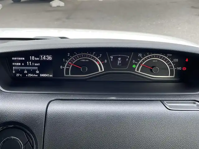 ホンダ Ｎ ＢＯＸ カスタム G L ホンダセンシング 福岡県 2019(令1)年 4.8万km プラチナホワイトパール ワンオーナー/純正ディーラーナビ/（Gathers:VXM-194VFi）/Bluetooth対応/フルセグTV/FM/AM/CD/DVD/クルーズコントロール/バックカメラ/ドライブレコーダー（前方）/片側パワースライドドア/ビルトインETC/アイドリングストップ/ドアバイザー/純正フロアマット/純正アルミホイール/プッシュスタート/保証書/取扱説明書/スペアキー/スマートキー