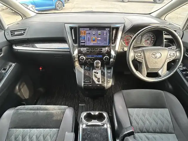 トヨタ ヴェルファイア Z Aエディション 広島県 2019(平31)年 8.6万km ホワイトパールクリスタルシャイン サンルーフ/モデリスタエアロ/アルパインナビ/　「Bluetooth/ワンセグ/CD/DVD」/デジタルインナーミラー/アルパイン後席モニター/バックカメラ/レーダークルーズコントロール/トヨタセーフティーセンス/衝突軽減ブレーキシステム/電動パーキングブレーキ/両側パワースライドドア/オートマチックハイビーム/LEDヘッドライト/ＥＴＣ/ドアバイザ-/スマートキー/プッシュスタート/保証書/取扱説明書