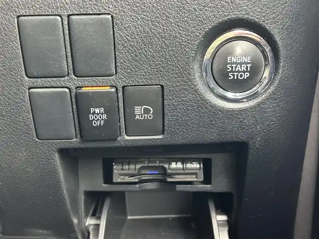 トヨタ ヴェルファイア Z Aエディション 広島県 2019(平31)年 8.6万km ホワイトパールクリスタルシャイン サンルーフ/モデリスタエアロ/アルパインナビ/　「Bluetooth/ワンセグ/CD/DVD」/デジタルインナーミラー/アルパイン後席モニター/バックカメラ/レーダークルーズコントロール/トヨタセーフティーセンス/衝突軽減ブレーキシステム/電動パーキングブレーキ/両側パワースライドドア/オートマチックハイビーム/LEDヘッドライト/ＥＴＣ/ドアバイザ-/スマートキー/プッシュスタート/保証書/取扱説明書