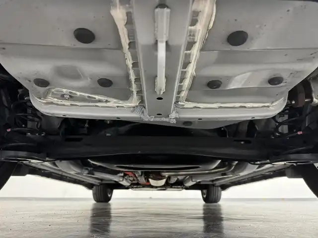 トヨタ ライズ Z 愛知県 2022(令4)年 4.1万km ブラックマイカメタリック/シャイニングホワイトパール ハイブリッド/FF/フロアCVT/純正 9インチディスプレイオーディオ/（FM/AM/TV/Bluetooth/USB/iPod/HDMI/CarPlay/AndroidAuto）/【OP】パノラミックビューモニター/TRDエアロキット（F/S/R下）/ドライブレコーダー 前後/ETC/スマートアシスト/・衝突警報機能/・衝突回避支援ブレーキ/・車線逸脱警報機能/・ふらつき警報/・レーンキープコントロール［LKC］/・アダプティブクルーズコントロール/・コーナーセンサー（前後）/・標識表示機能/・先行車発進お知らせ機能/・【OP】ブラインドスポットモニター[BSM]＋リヤクロストラフィックアラート［RCTA］/装備/・シートヒーター（D/N）/・オートエアコン/・プッシュスタート/・オートライト/・LEDヘッドランプ＋クリアランスランプ/・前後フォグランプ/・ステアリングスイッチ/・電子パーキングブレーキ/・ブレーキホールド/・電動格納ドアミラー/・パワーステアリング/パワーウインドウ/・純正17inAW/・保/取/ナビ取/・予備スマートキーx1