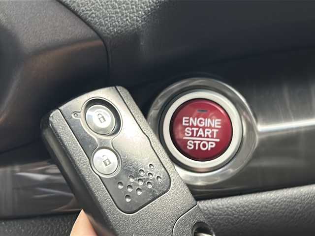 ホンダ ＣＲ－Ｖ 24G レザーパッケージ 岐阜県 2013(平25)年 7.8万km ホワイトオーキッドパール ４WD/純正HDDナビゲーション/AM/FM/CD/DVD/TV/バックカメラ/D席・N席シートヒーター/D席パワーシート/本革シート/純正17インチアルミホイール/スマートキー/スペアキー/横滑り防止装置/ドアバイザー/純正フロアマット/トノカバー/ビルトインETC/HIDヘッドライト/フォグライト/ミラーウィンカー/スペアタイヤ