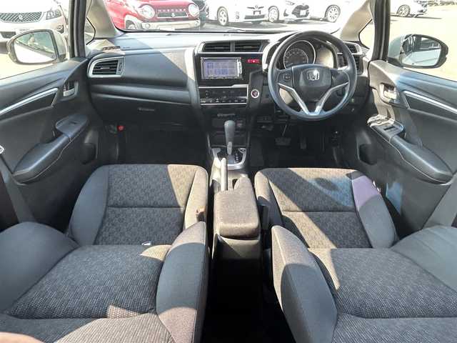 ホンダ フィット 13G Sパッケージ 愛知県 2015(平27)年 7.8万km プレミアムホワイトパール スマートキー/プッシュスタート/純正ナビ/バックカメラ/HIDヘッドライト/ETC/取説、保証書
