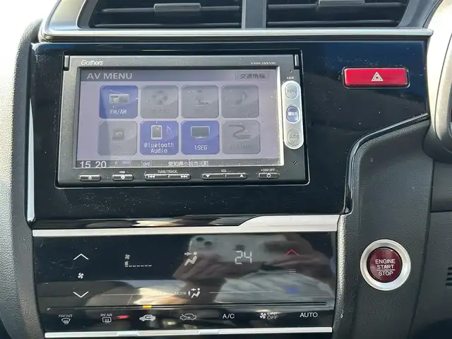 ホンダ フィット 13G Sパッケージ 愛知県 2015(平27)年 7.8万km プレミアムホワイトパール スマートキー/プッシュスタート/純正ナビ/バックカメラ/HIDヘッドライト/ETC/取説、保証書