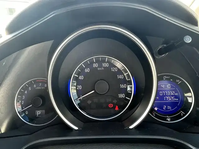 ホンダ フィット 13G Sパッケージ 愛知県 2015(平27)年 7.8万km プレミアムホワイトパール スマートキー/プッシュスタート/純正ナビ/バックカメラ/HIDヘッドライト/ETC/取説、保証書