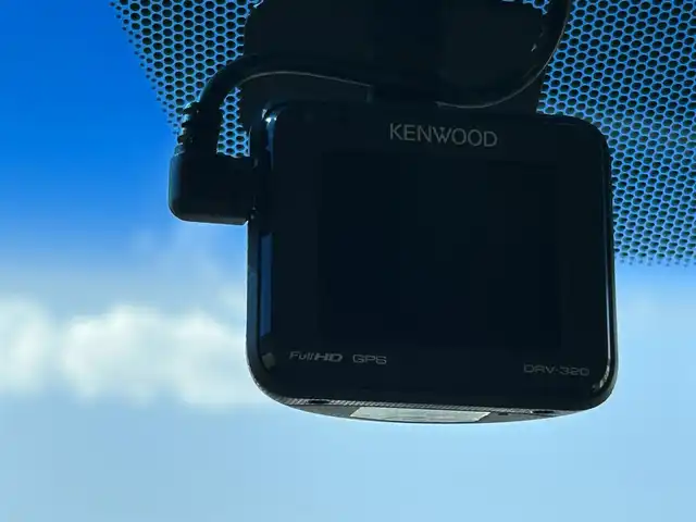 ホンダ フィット 13G Sパッケージ 愛知県 2015(平27)年 7.8万km プレミアムホワイトパール スマートキー/プッシュスタート/純正ナビ/バックカメラ/HIDヘッドライト/ETC/取説、保証書