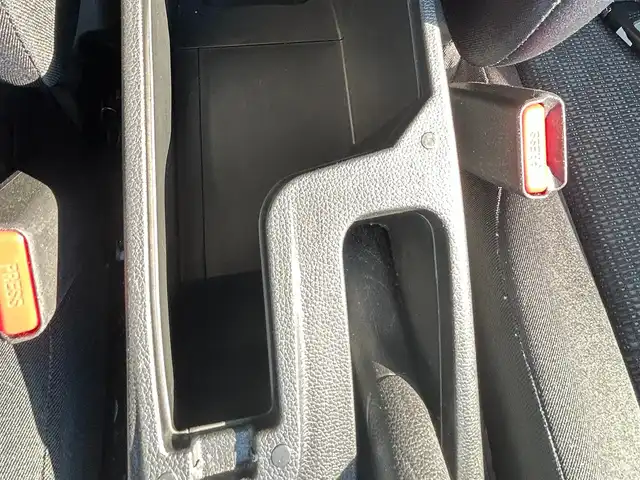 ホンダ フィット 13G Sパッケージ 愛知県 2015(平27)年 7.8万km プレミアムホワイトパール スマートキー/プッシュスタート/純正ナビ/バックカメラ/HIDヘッドライト/ETC/取説、保証書