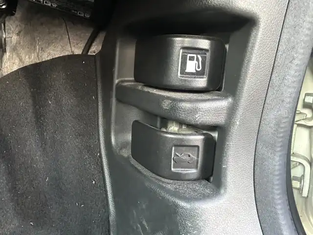 ホンダ フィット 13G Sパッケージ 愛知県 2015(平27)年 7.8万km プレミアムホワイトパール スマートキー/プッシュスタート/純正ナビ/バックカメラ/HIDヘッドライト/ETC/取説、保証書