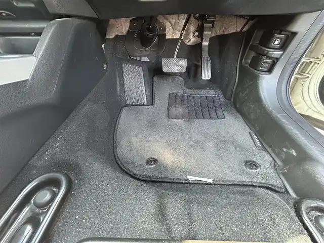 ホンダ フィット 13G Sパッケージ 愛知県 2015(平27)年 7.8万km プレミアムホワイトパール スマートキー/プッシュスタート/純正ナビ/バックカメラ/HIDヘッドライト/ETC/取説、保証書