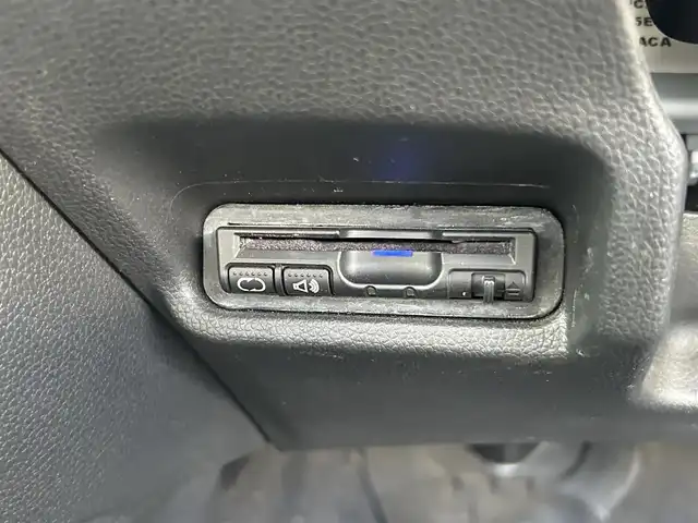 ホンダ フィット 13G Sパッケージ 愛知県 2015(平27)年 7.8万km プレミアムホワイトパール スマートキー/プッシュスタート/純正ナビ/バックカメラ/HIDヘッドライト/ETC/取説、保証書