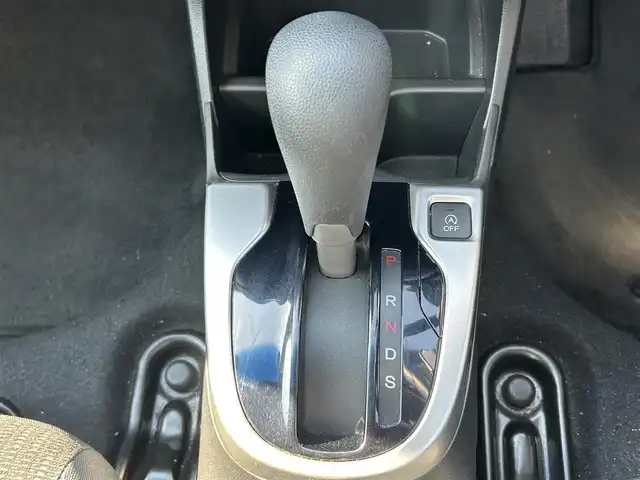 ホンダ フィット 13G Sパッケージ 愛知県 2015(平27)年 7.8万km プレミアムホワイトパール スマートキー/プッシュスタート/純正ナビ/バックカメラ/HIDヘッドライト/ETC/取説、保証書
