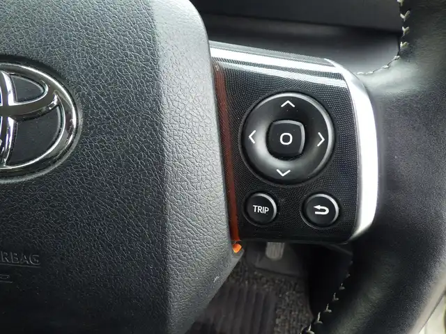 トヨタ シエンタ G 千葉県 2019(平31)年 5.6万km ホワイトパールクリスタルシャイン Toyota Safety Sense/・プリクラッシュセーフティ/・レーンディパーチャーアラート/・オートハイビーム/両側パワースライドドア/純正SDナビ/地デジTV/【DVD/CD再生機能　Bluetooth接続】/パノラミックビューモニター/ドライブレコーダー（前後撮影）【TZ-D205W】/革巻きステアリング/ステアリングヒーター/ステアリングスイッチ/前席シートヒーター/ETC/社外LEDヘッドライト/スマートキー