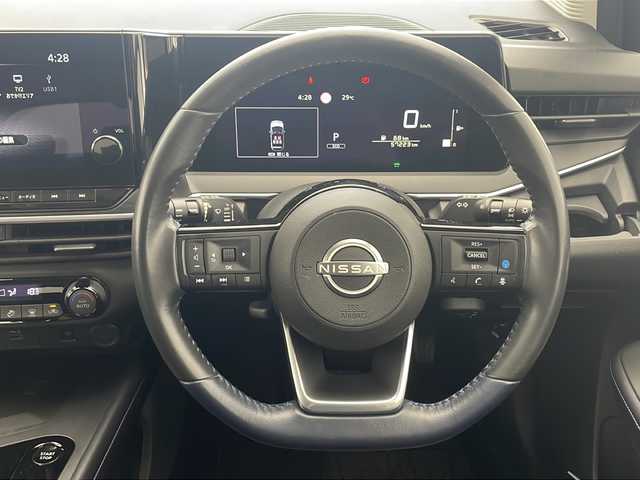日産 ノート オーテック 沖縄県 2021(令3)年 5.8万km 黒 純正ナビ９インチナビ/　【フルセグＴＶ　Ｂｌｕｅｔｏｏｔｈ　ＨＤＭＩ　ＵＳＢ】/アラウンドビューモニター/プロパイロット/ビルトインＥＴＣ/純正ドライブレコーダー前方/デジタルインナーミラー/レザーシート/電動パーキングブレーキ/純正オーテックアルミホイール/置くだけ充電/スマートキー