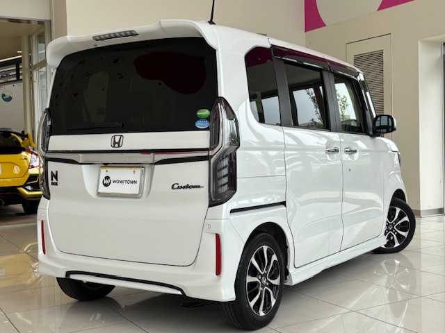 ホンダ Ｎ ＢＯＸ カスタム G L ホンダセンシング 埼玉県 2020(令2)年 1.9万km プラチナホワイトパール ホンダセンシング/純正ナビ8インチナビ/　　CD/DVD/フルセグ/USB/バックカメラ/両側パワースライドドア/レーダークルーズコントロール/LEDヘッドライト/シートヒーター/純正14インチアルミホイール/スマートキー2本/プッシュスタート/アイドリングストップ/ビルトインETC/禁煙車