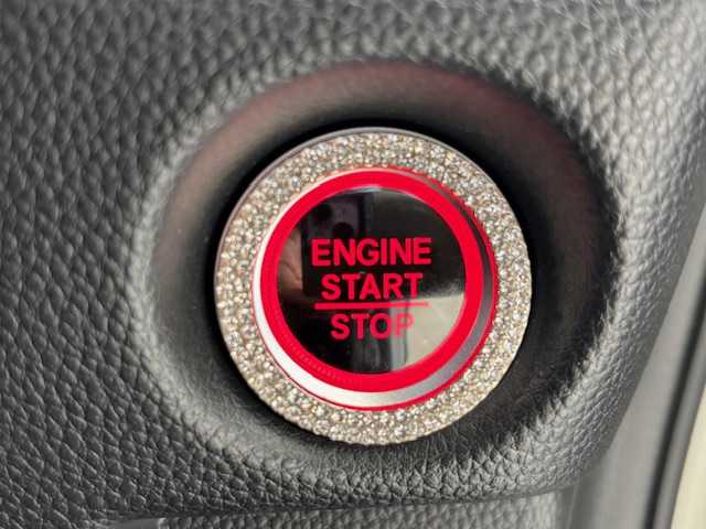 ホンダ Ｎ ＢＯＸ カスタム G L ホンダセンシング 埼玉県 2020(令2)年 1.9万km プラチナホワイトパール ホンダセンシング/純正ナビ8インチナビ/　　CD/DVD/フルセグ/USB/バックカメラ/両側パワースライドドア/レーダークルーズコントロール/LEDヘッドライト/シートヒーター/純正14インチアルミホイール/スマートキー2本/プッシュスタート/アイドリングストップ/ビルトインETC/禁煙車