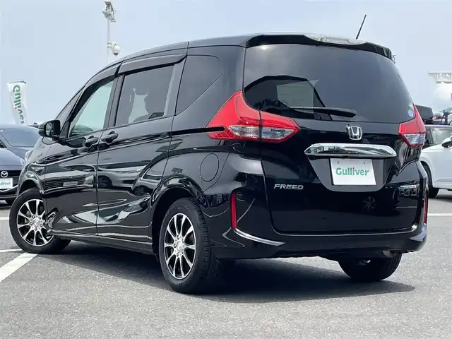 ホンダ フリード ハイブリット G ホンダセンシング 島根県 2018(平30)年 5.7万km プレミアムスパークルブラックパール 社外ナビ/CD/DVD/DTV/Bluetooth/バックカメラ/レーダークルーズコントロール/両側パワースライドドア/ステアリングスイッチ/LEDオートライト/ビルトインETC/レーンキープ/フロントワイパーデアイサー /スマートキー/スペアキー /プッシュスタート /フロアマット/ドアバイザー/革調シートカバー