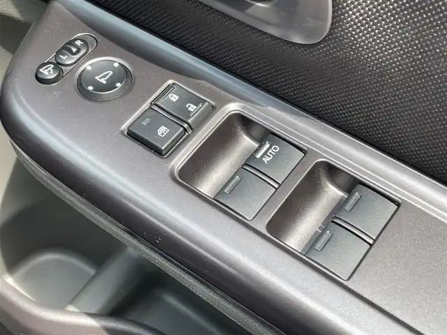ホンダ フリード ハイブリット G ホンダセンシング 島根県 2018(平30)年 5.7万km プレミアムスパークルブラックパール 社外ナビ/CD/DVD/DTV/Bluetooth/バックカメラ/レーダークルーズコントロール/両側パワースライドドア/ステアリングスイッチ/LEDオートライト/ビルトインETC/レーンキープ/フロントワイパーデアイサー /スマートキー/スペアキー /プッシュスタート /フロアマット/ドアバイザー/革調シートカバー