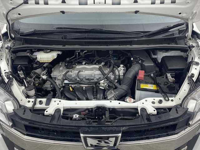 トヨタ ノア Si ダブルバイビーⅡ 大阪府 2020(令2)年 3.1万km ホワイトパールクリスタルシャイン 禁煙車/純正１０インチナビ/・Bluetooth・フルセグ・CD/DVD・SD・AM/FM/両側パワースライドドア/純正１２．１インチフリップダウン/トヨタセーフティセンス/・プリクラッシュセーフティシステム・LDA・PKSB/・クリアランスソナー・先行車発進お知らせ機能/前後コーナーセンサー/前後ドラレコ/モデリスタエアロ/Ｂカメラ/クルーズコントロール/MTモード付ATシフト/AUTOライト/オートマチックハイビーム/ビルドインETC2.0/ハーフレザーシート/LEDヘッドライト