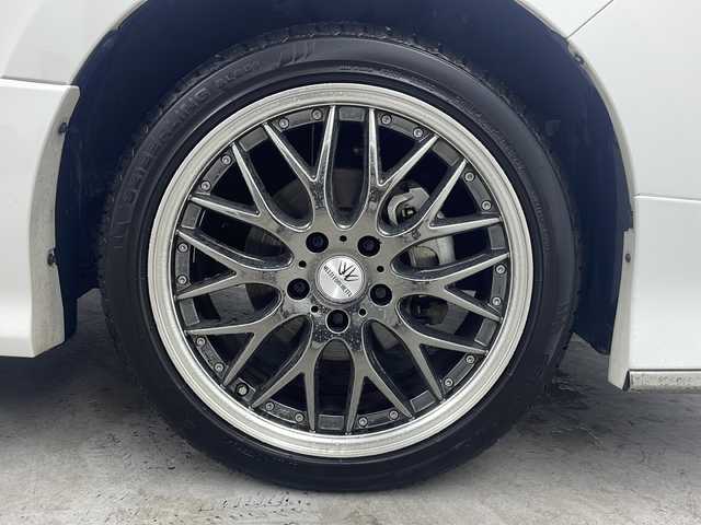 トヨタ ノア Si ダブルバイビーⅡ 大阪府 2020(令2)年 3.1万km ホワイトパールクリスタルシャイン 禁煙車/純正１０インチナビ/・Bluetooth・フルセグ・CD/DVD・SD・AM/FM/両側パワースライドドア/純正１２．１インチフリップダウン/トヨタセーフティセンス/・プリクラッシュセーフティシステム・LDA・PKSB/・クリアランスソナー・先行車発進お知らせ機能/前後コーナーセンサー/前後ドラレコ/モデリスタエアロ/Ｂカメラ/クルーズコントロール/MTモード付ATシフト/AUTOライト/オートマチックハイビーム/ビルドインETC2.0/ハーフレザーシート/LEDヘッドライト