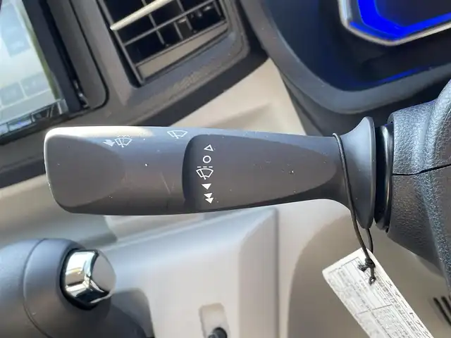 ダイハツ ミラ イース X SAⅢ 千葉県 2020(令2)年 1.6万km ホワイト スマートアシストIII/・衝突軽減ブレーキ/・誤発進抑制機能/・車線逸脱警報/・オートマチックハイビーム/社外SDナビ【MDV-D206BT】/キーレスキー/社外ドライブレコーダー/社外ETC/前後コーナーセンサー/ヘッドライトレベライザー/ドアバイザー