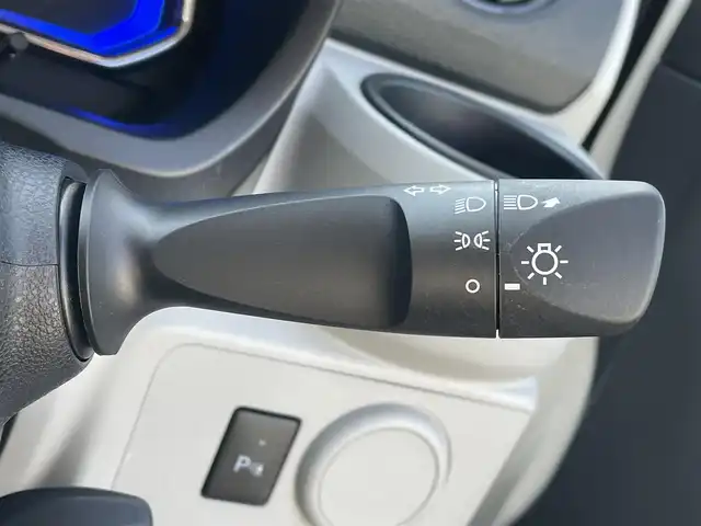 ダイハツ ミラ イース X SAⅢ 千葉県 2020(令2)年 1.6万km ホワイト スマートアシストIII/・衝突軽減ブレーキ/・誤発進抑制機能/・車線逸脱警報/・オートマチックハイビーム/社外SDナビ【MDV-D206BT】/キーレスキー/社外ドライブレコーダー/社外ETC/前後コーナーセンサー/ヘッドライトレベライザー/ドアバイザー
