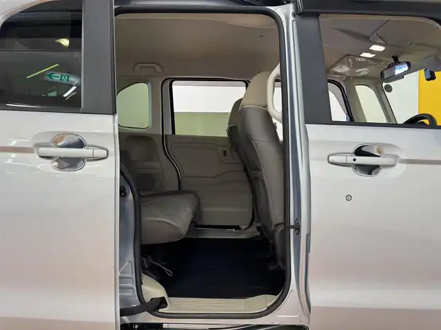 ホンダ Ｎ ＢＯＸ G ホンダセンシング 群馬県 2018(平30)年 7.5万km モーニングミストブルーM 純正ナビ/（AM/FM/CD/USB/BT）/バックカメラ/ビルトインETC/アイドリングスイッチ/Honda SENSING/　・衝突軽減ブレーキ〈CMBS〉/　・誤発進抑制機能/　・歩行者事故低減ステアリング/　・路外逸脱抑制機能/　・ACC〈アダプティブ・クルーズ・コントロール〉/　・LKAS〈車線維持支援システム〉/　・先行車発進お知らせ機能/　・標識認識機能/　・後方誤発進抑制機能/ステアリングスイッチ/両側スライドドア/オートライト/USB挿入口/電動格納ミラー/スマートキー/スペアキー