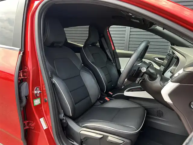 ルノー ルノー ルーテシア インテンス テックパック 茨城県 2021(令3)年 4.3万km 赤 アクティブセーフティブレーキ/ACC/ＬＫＡ/ＢＳＭ/360度カメラ/バックカメラ/パーキングセンサー/BOSEサウンド/黒革/シートヒーター/ステアリングヒーター/ディスプレイオーディオ/CarPlay/BT/USB/LEDヘッドライト/オートライト/ワイヤレス充電/ETC/前後ドラレコ/禁煙車