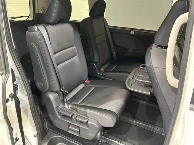 日産 セレナ e－パワー ハイウェイスター V 愛媛県 2020(令2)年 2.2万km ホワイト 純正10インチナビ/フルセグTV/Bluetooth/DVD/ブルーレイ再生可/アラウンドビューモニター/フリップダウンモニター/エマージェンシーブレーキ/クルーズコントロール/両側パワースライドドア /純正フロントドライブレコーダー【DJ4-D】/スタッドレスタイヤ積込